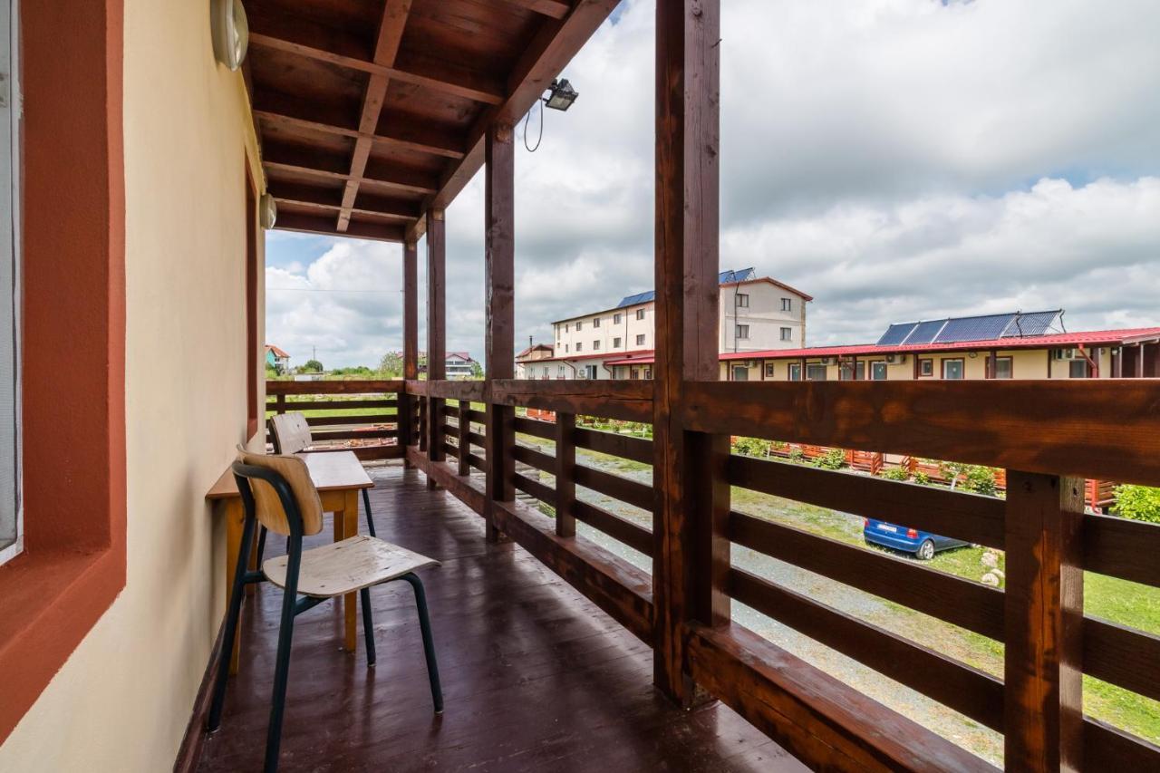 Gazde/Camere de închiriat Casa Luca 2